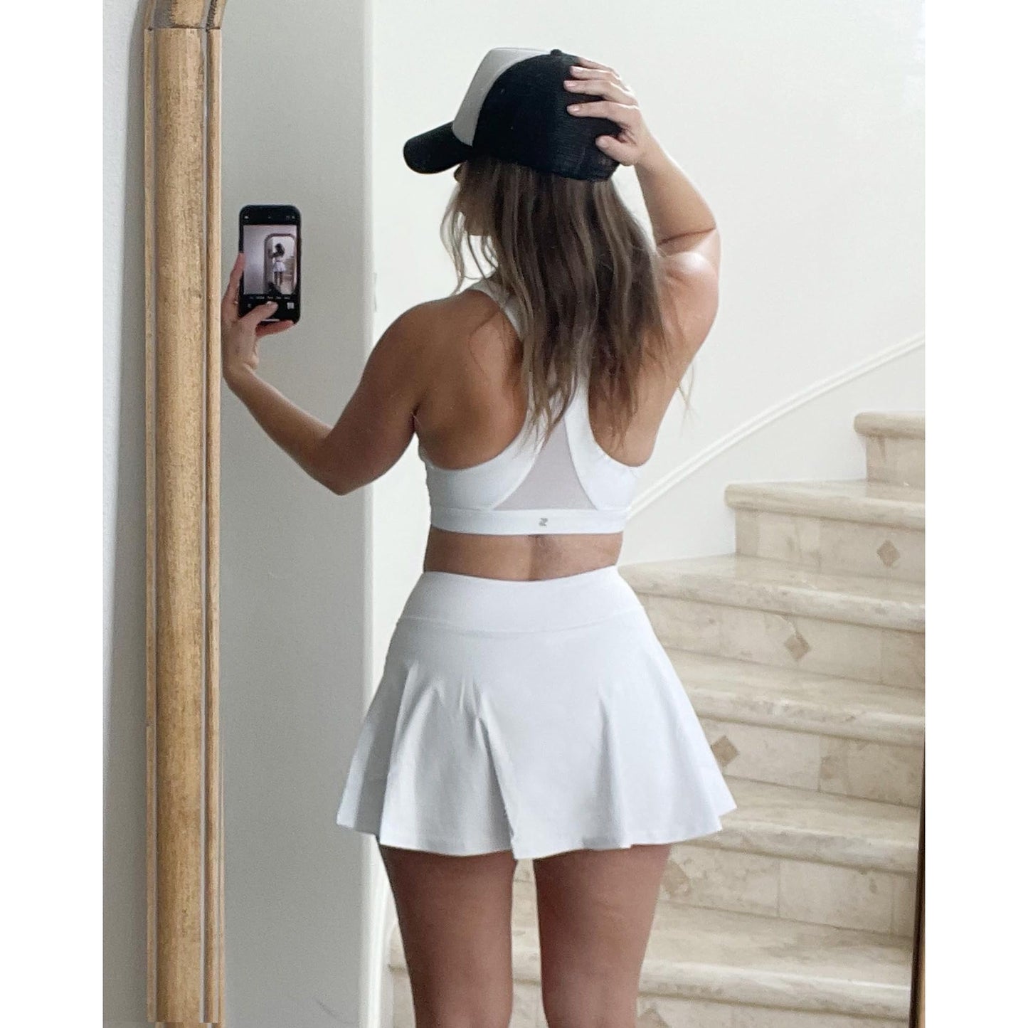 Small White Women's Tennis Skort with Pockets & Built-in Shorts – High-Waisted Golf Running Skort for Active Lifestyle, Sporty Fitness Wear (White,S)